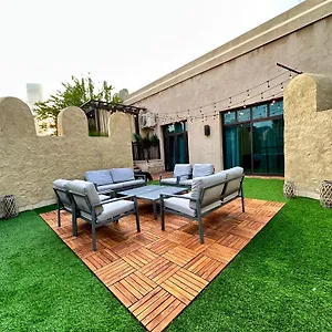 Durrani Homes: Garden Oasis At Souk Al Bahar With Jacuzzi Dubai